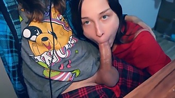 Step-Sister'S Fondness For Oral Sex With Video Game